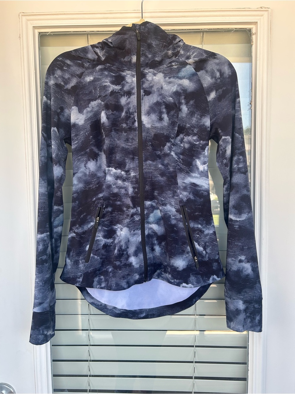 lululemon mist over windbreaker